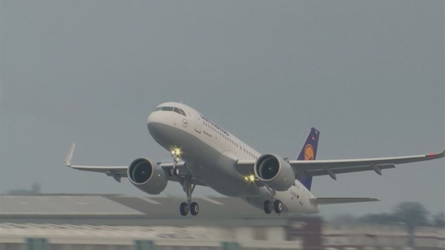 Lufthansa anuncia perdas relacionadas com atentados na Europa
