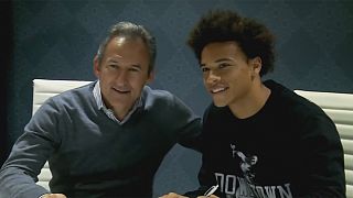 Leroy Sané signe à Manchester City