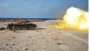 Libya troops battle for control of Sirte