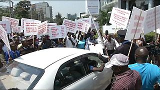 [Video] Uber taxi drivers protest against falling transport fares in Kenya