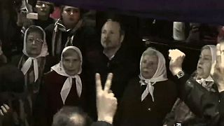 Las Madres de Plaza de Mayo argentinas enfrentan a Gobierno y oposición