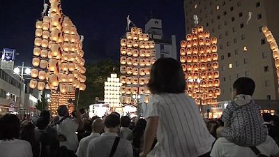 Festival de bambú y faroles en Japón