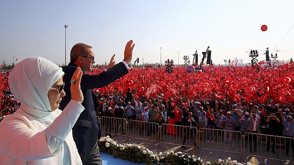 Milyonlar Yenikapı'da darbeye karşı birleşti Milyonlar Yenikapı'da darbeye karşı birleşti