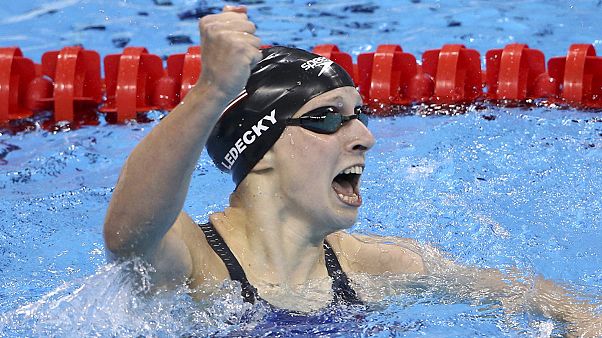 Katie Ledecky, oro en los 400 metros libres con una nueva plusmarca Katie Ledecky, oro en los 400 metros libres con una nueva plusmarca