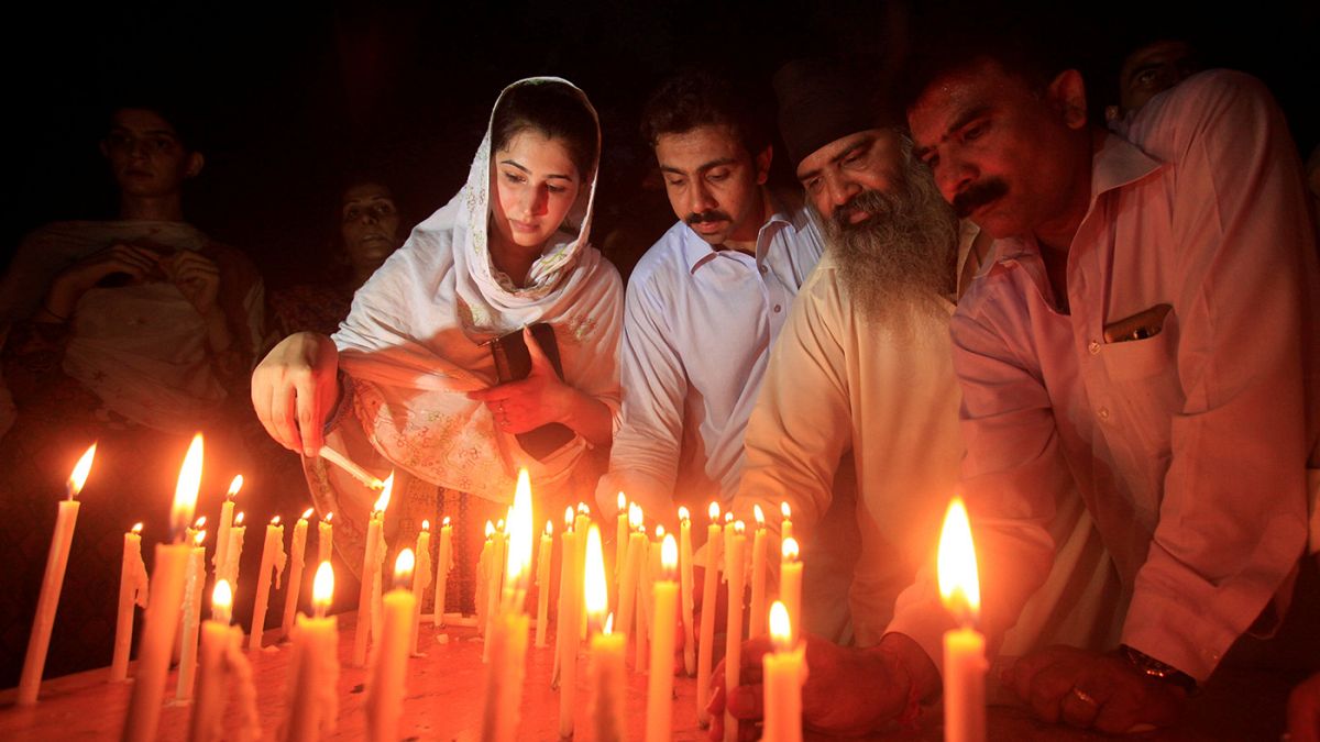غضب قي باكستان عقب اعتداء كويتا الانتحاري