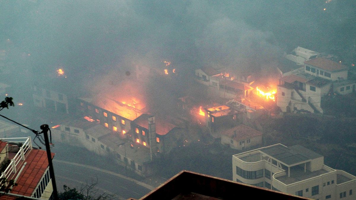 اجلاء 400 شخص جراء حرائق الغابات في جزيرة ماديرا البرتغالية