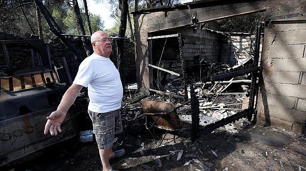 França: Incêndio em Marselha sob controlo França: Incêndio em Marselha sob controlo