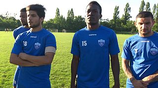 Hungarian football club helps to integrate refugees