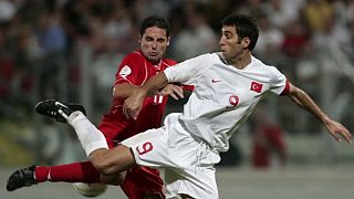 Turquía ordena el arresto de su estrella de fútbol, Hakan Sükür