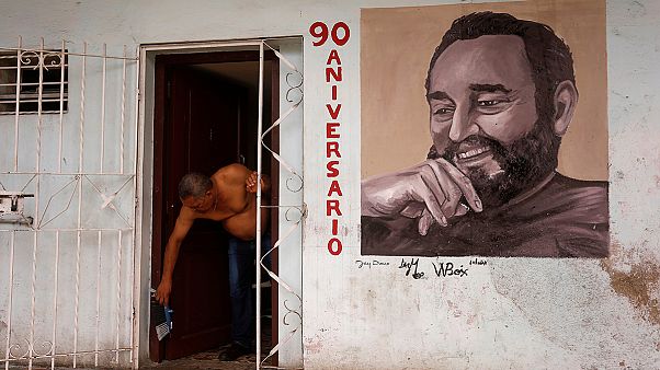 Cuba festeggia i 90 anni di Fidel Cuba festeggia i 90 anni di Fidel
