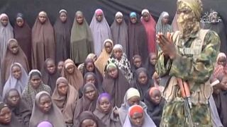 Boko Haram kaçırdığı öğrencilerin görüntülerini ilk kez paylaştı