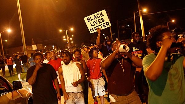 Spannungen in Milwaukee nach tödlichen Polizeischüssen Spannungen in Milwaukee nach tödlichen Polizeischüssen