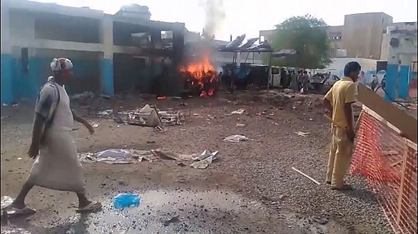 Al menos 11 muertos en el bombardeo de un hospital de MSF en el Yemen Al menos 11 muertos en el bombardeo de un hospital de MSF en el Yemen