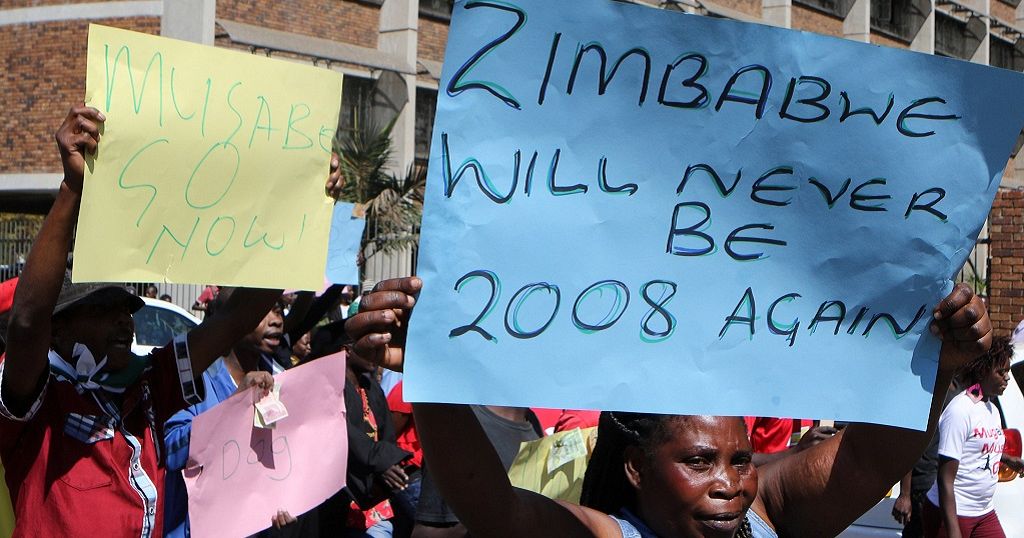 Zimbabwe Police Break Up Harare Protests With Tear Gas And Water Canon Africanews