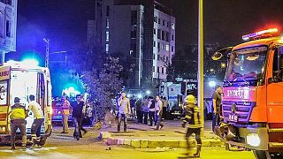Schwerer Sprengstoffanschlag auf Polizeipräsidium von Elazığ