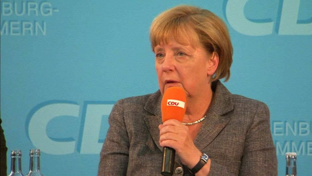 Германия: Меркель вступилась за беженцев, обвиняемых в терроризме