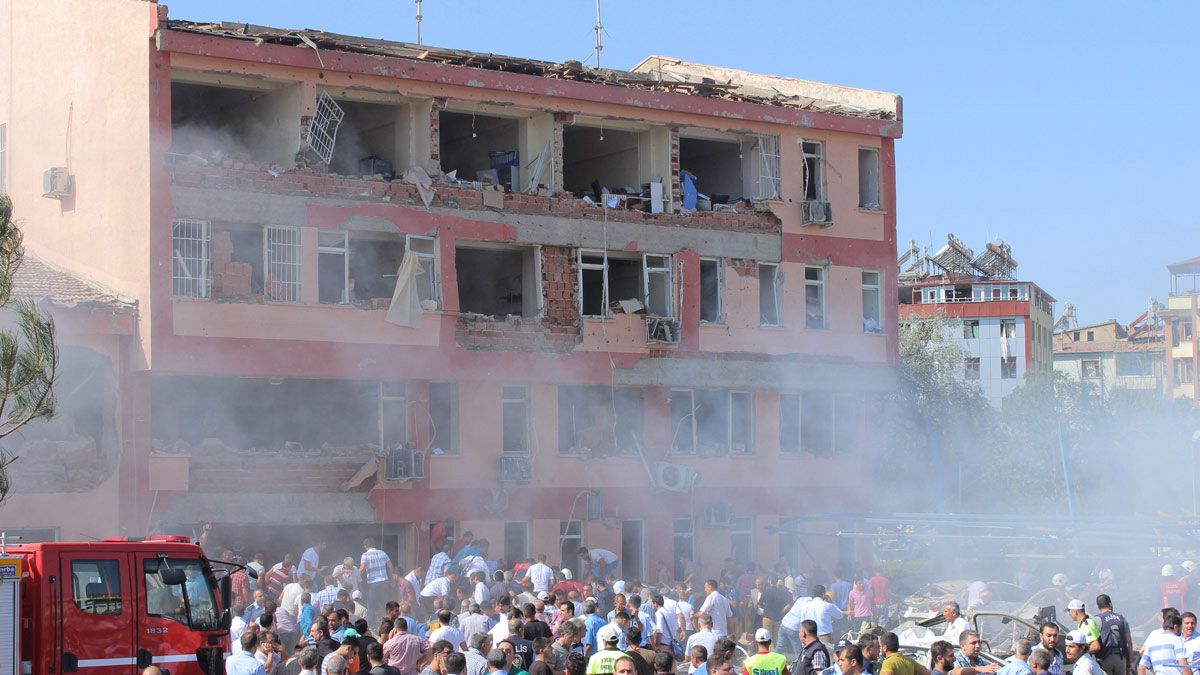 Three separate bomb blasts in Turkey kill 11 and injure more than 200