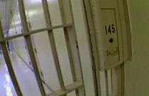 US reveals plans to phase out private prisons