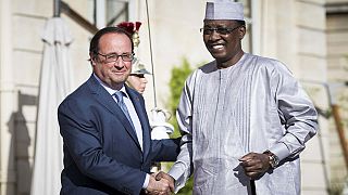 Idriss Deby Itno rencontre François Hollande pour parler de sécurité