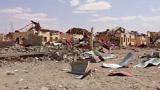 Somali'de araçlı intihar saldırısında en az 20 kişi hayatını kaybetti