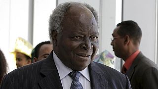 L'ancien président kényan Mwai Kibaki recevra des soins médicaux en Afrique du Sud