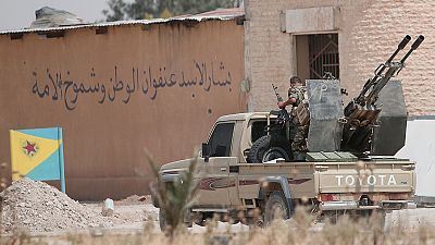 Síria: Curdos sírios e forças do governo chegam a um cessar-fogo em Hasaka
