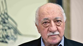 Turquía pide a EEUU la extradición del clérigo Fetulá Gulen, pero no por el golpe fallido del verano