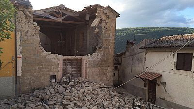 گاهشمار زمین لرزه های مرگبار در ایتالیا