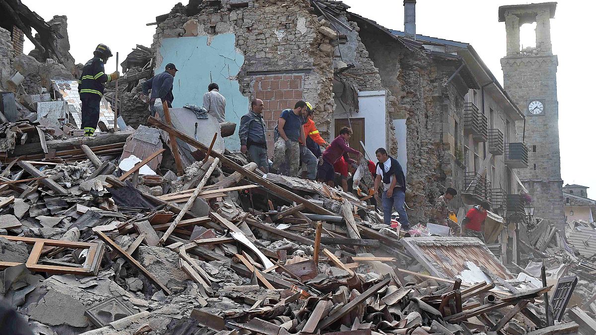 لقطات جوية لبلدة أماتريتشا الإيطالية المنكوبة بسبب الزلزال
