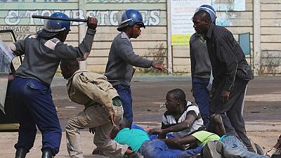Police clash with Zimbabwean youths ahead of major opposition protest