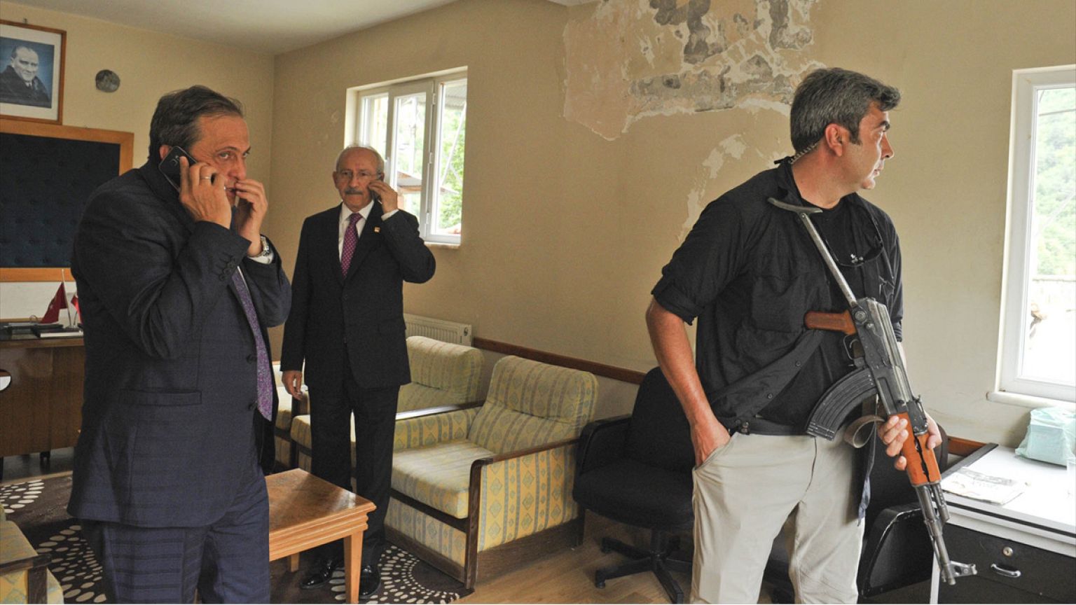 CHP konvoyuna saldırı