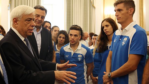 Στο προεδρικό μέγαρο οι Έλληνες Ολυμπιονίκες Στο προεδρικό μέγαρο οι Έλληνες Ολυμπιονίκες