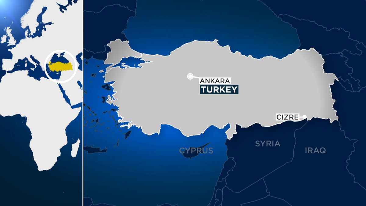 Bomba robbant egy délkelet-törökországi rendőrőrsön