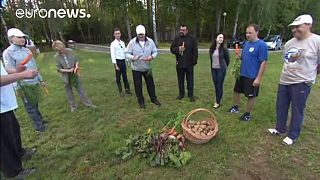 Belarussian president offers carrots to a famous visitor