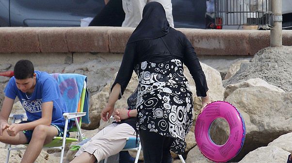 Burkini-Verbot an Frankreichs Stränden vorläufig aufgehoben Burkini-Verbot an Frankreichs Stränden vorläufig aufgehoben