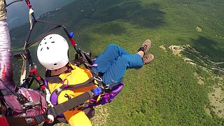 Gleitschirmfliegen im mazedonischen Gebirge