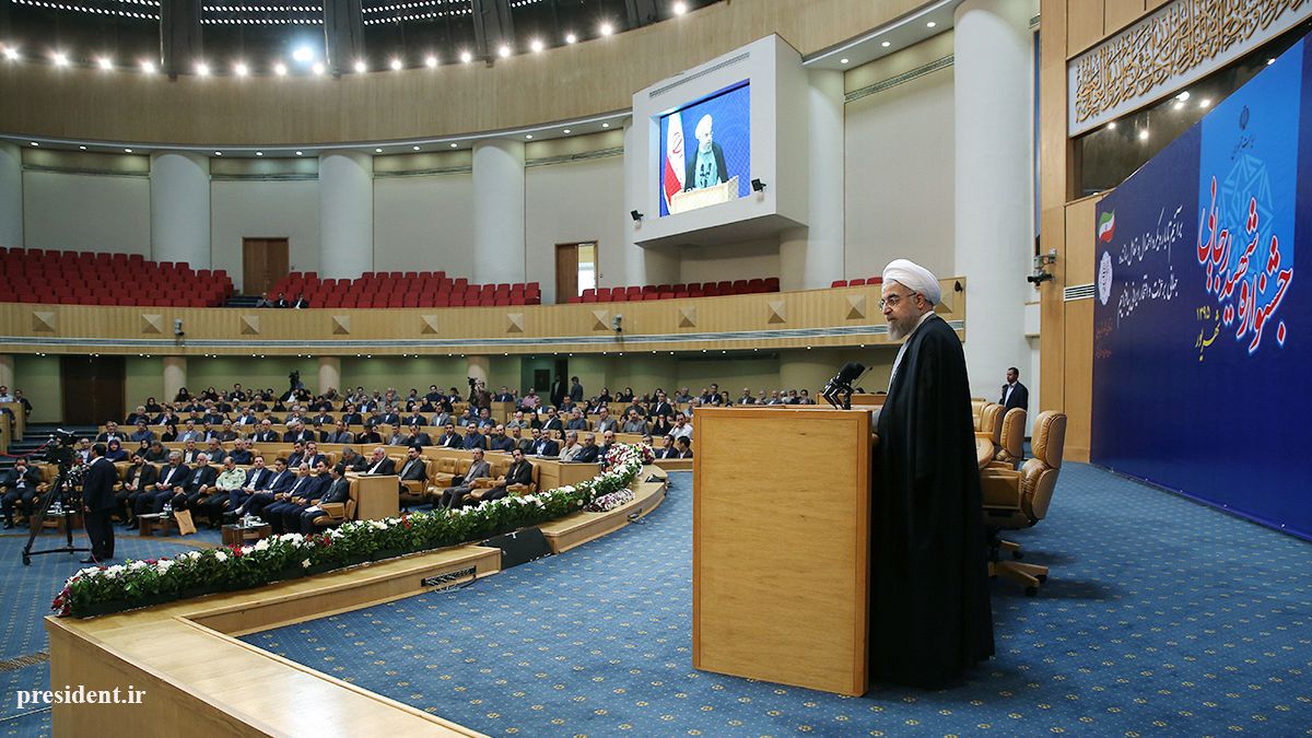روحانی: دولت اگر کاری جز برجام نکرده بود، برای دستاورد سه ساله‌اش کافی بود