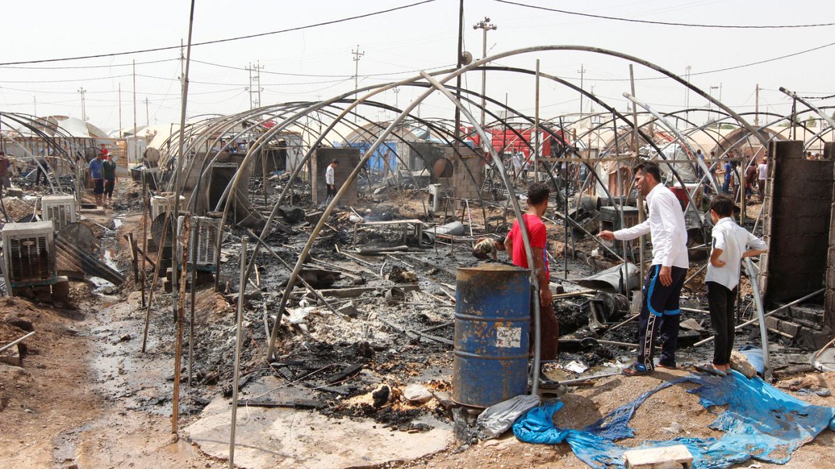 عراق: بیش از ۷۰ چادر در اردوگاه پناه جویان طعمه حرق شد