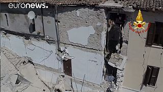 Italie : les dégâts causés par le séisme filmés par un drone