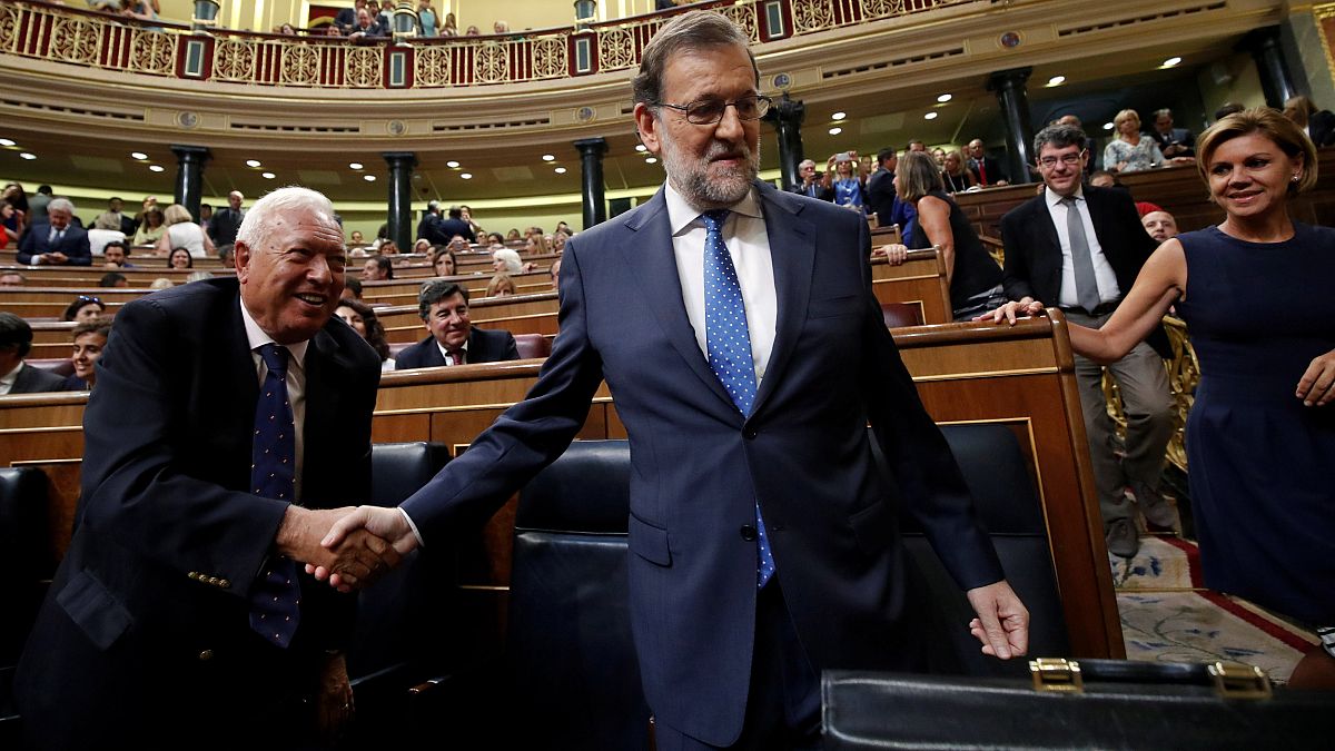 Kormányalakításért lobbizott Rajoy a parlamentben