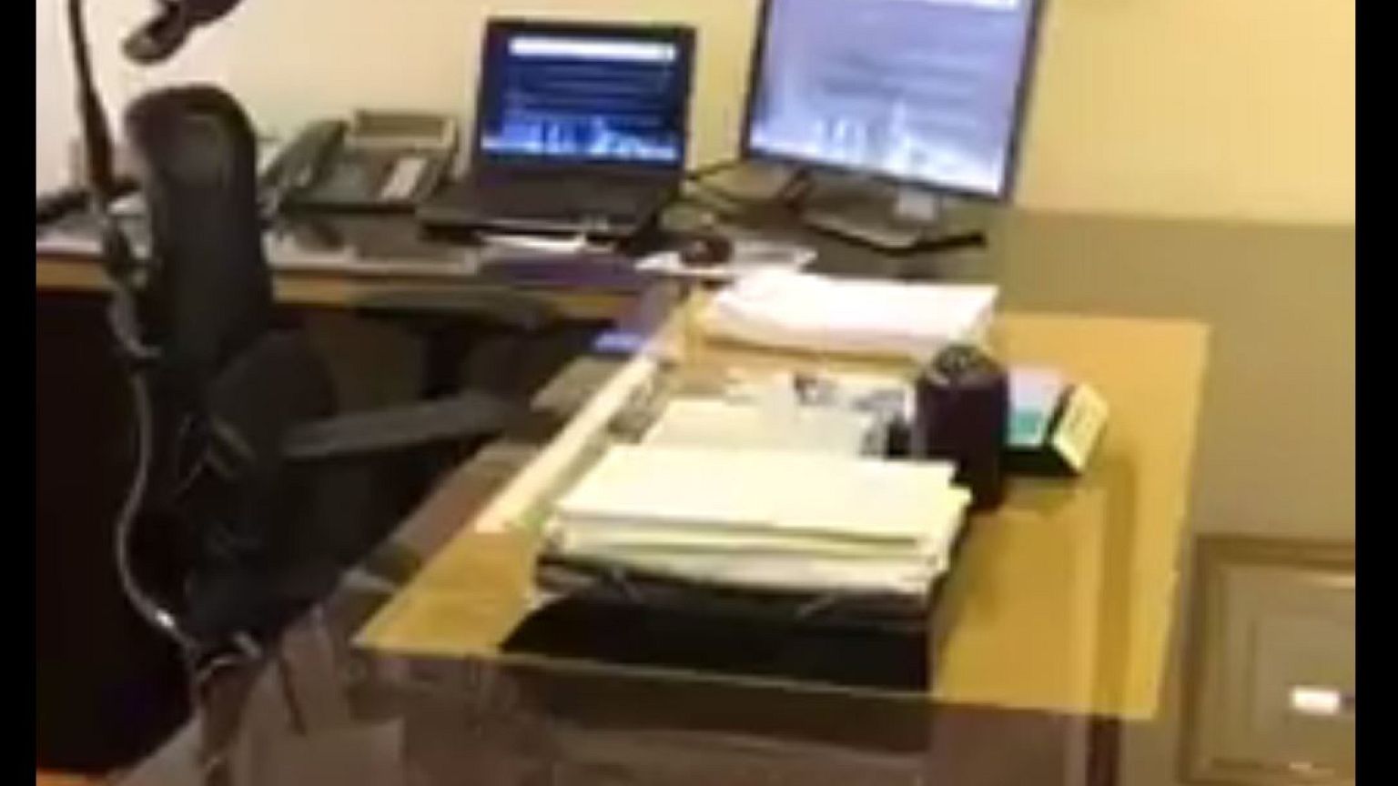Controllo a sorpresa negli uffici governativi di Dubai