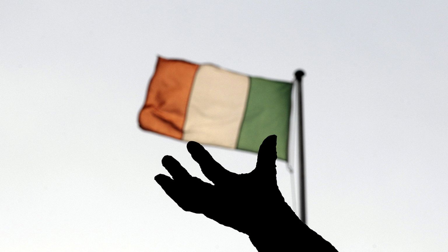 Porque não quer a Irlanda receber os 13 mil milhões de impostos da Apple?