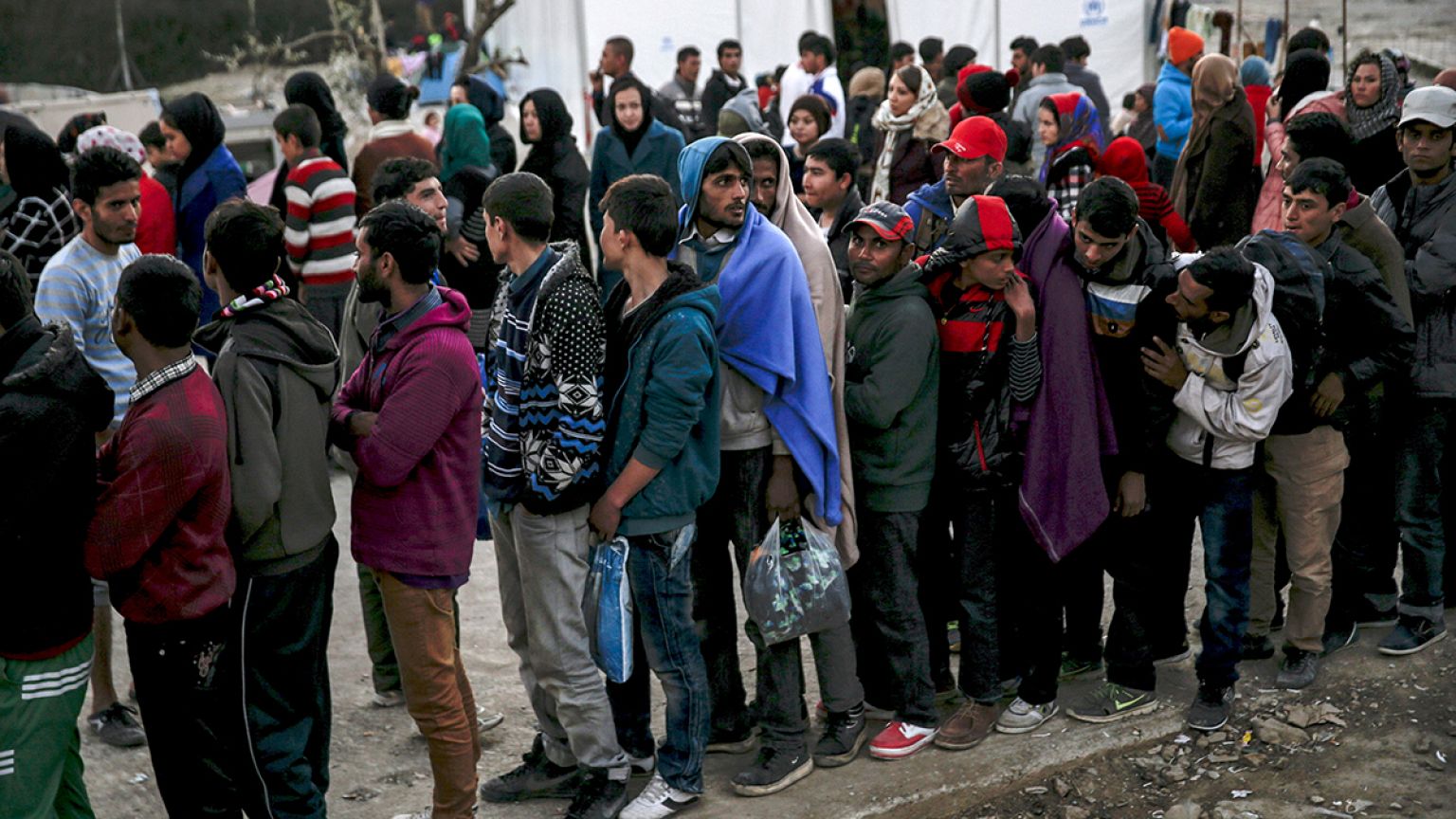 Breves de Bruxelas: o fracasso europeu com a migração