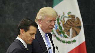 EUA: Donald Trump vai ao México defender a necessidade de se construir um muro na fronteira