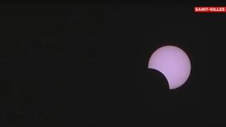 Реюньон: Луна закрыла Солнце, но не полностью