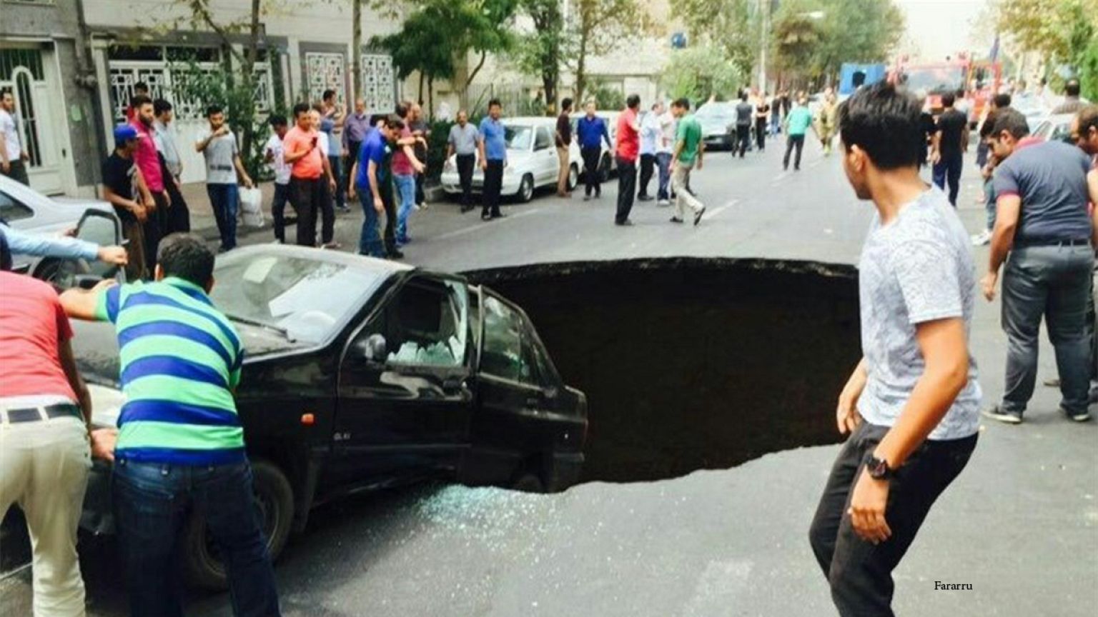 نشست زمین در غرب تهران
