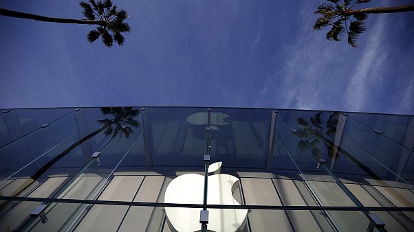 The Brief from Brussels: Κλιμακώνεται ο «πόλεμος» Κομισιόν- Apple για τους απλήρωτους φόρους The Brief from Brussels: Κλιμακώνεται ο «πόλεμος» Κομισιόν- Apple για τους απλήρωτους φόρους