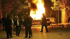 The Trump admin thinks Iran's regime is set to fall. Few others do.