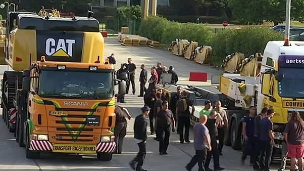 Caterpillar supprime 2.000 emplois en Belgique Caterpillar supprime 2.000 emplois en Belgique