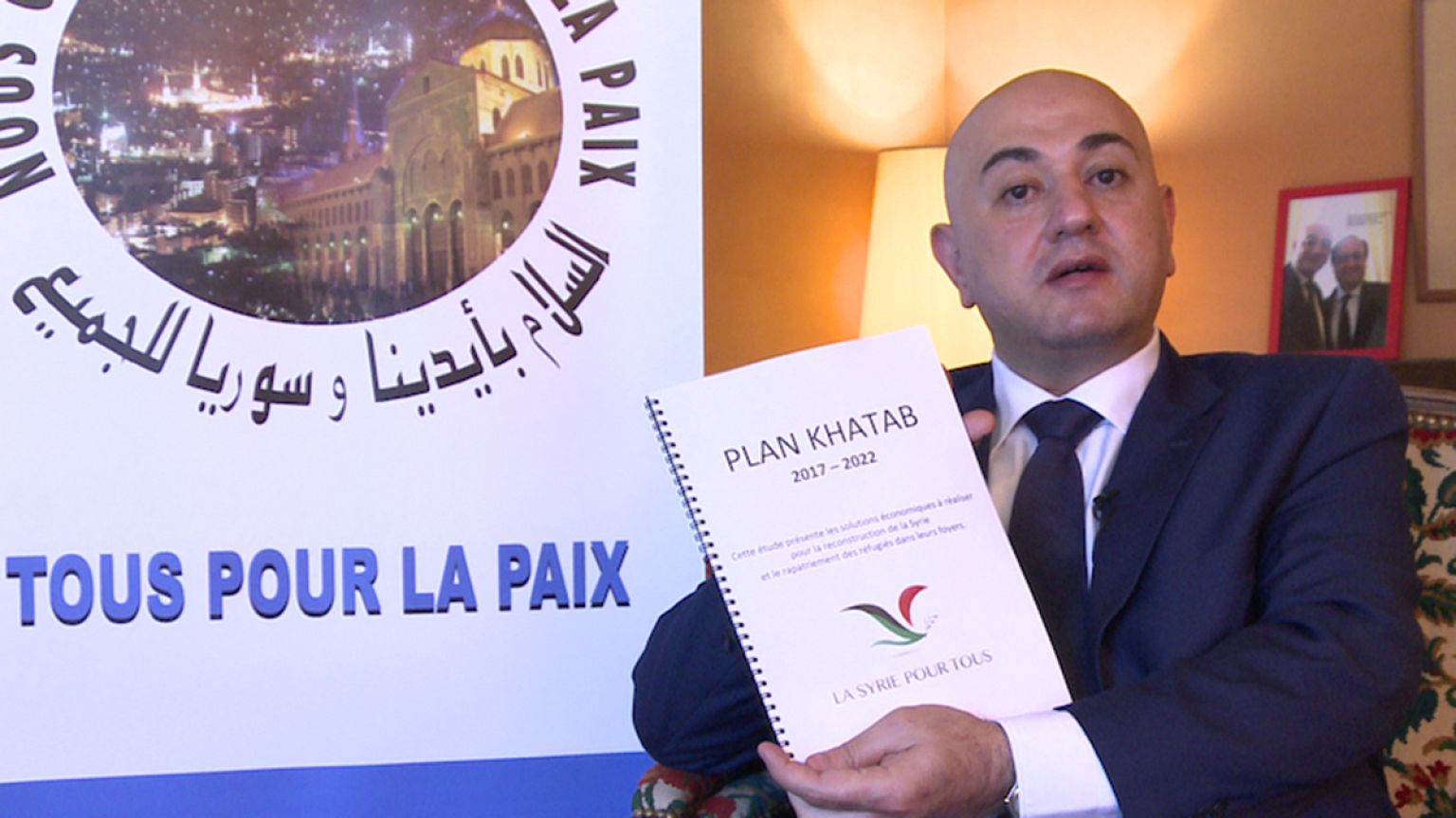 رئيس حزب « سوريا للجميع » د.محمد عزت خطاب يتحدث عن استراتيجيته لحل الأزمة في سوريا